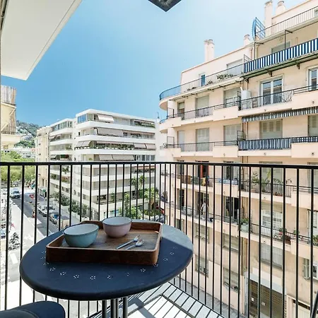 Appartement 2 Pièces Lumineux Quartier Du Port Nice